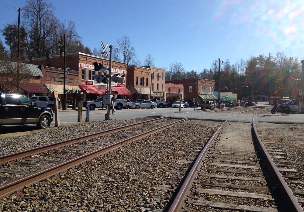 Stops Along the Grade: Saluda
